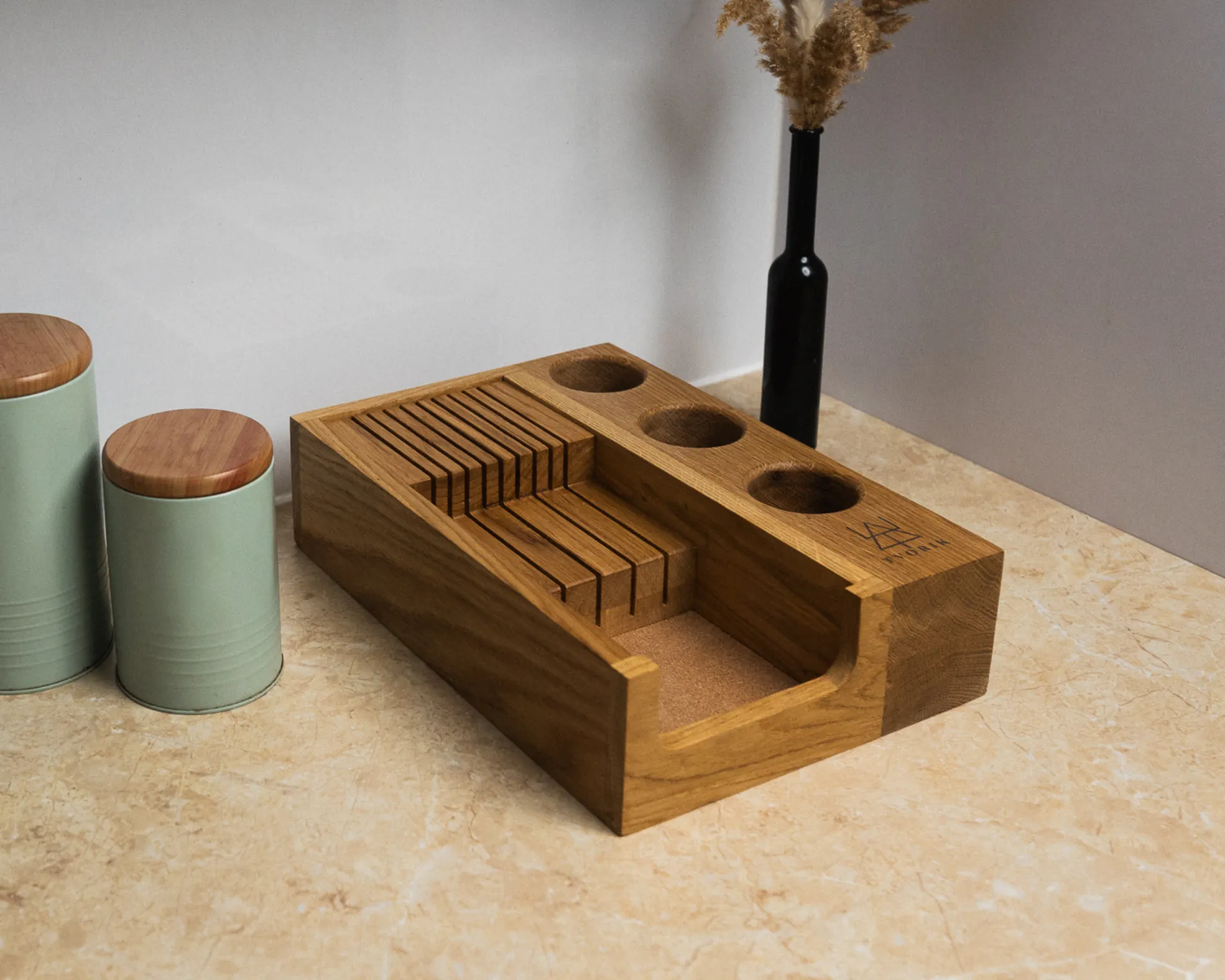 TVORIK Kitchen Caddy — wyrabiany ręcznie dębowy organizer na noże z dwupoziomowym systemem